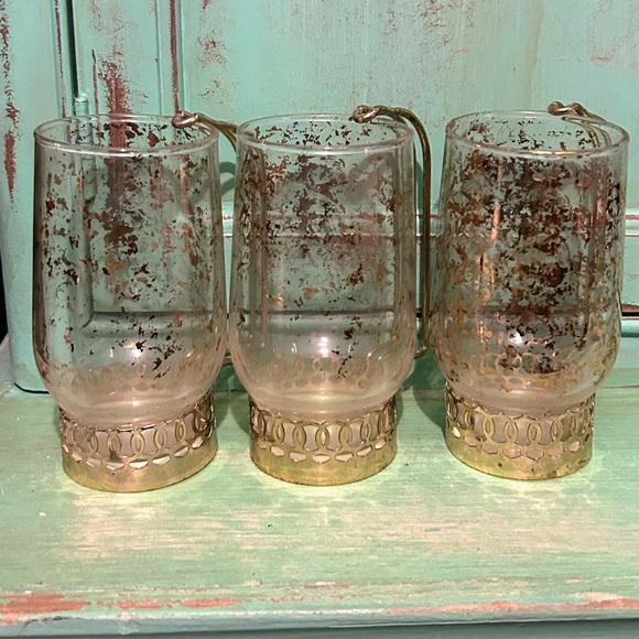Set of Six Vintage Mid Century Modern Gold Fleck Glasses with Handles - Picture 7 of 11